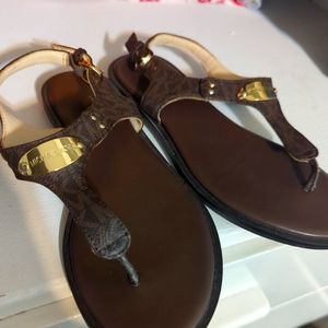 3 pre-owned pairs of Women MK Michael Kors Plate Thong Flat Buckle Up Sandals 6M